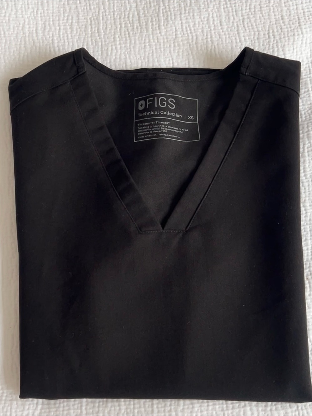 FIGS Casma Three Pocket Scrub Top Black XS